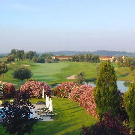 Апартаменты Experia Golf Loft - Italian Homing Кастельнуово-дель-Гарда