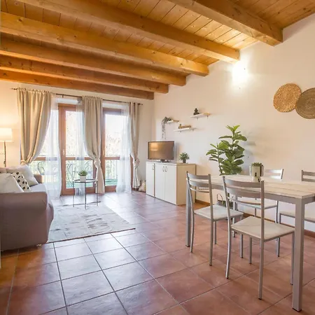 Апартаменты Experia Golf Loft - Italian Homing Кастельнуово-дель-Гарда