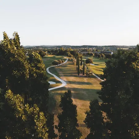 Experia Golf Loft - Italian Homing Апартаменты Кастельнуово-дель-Гарда